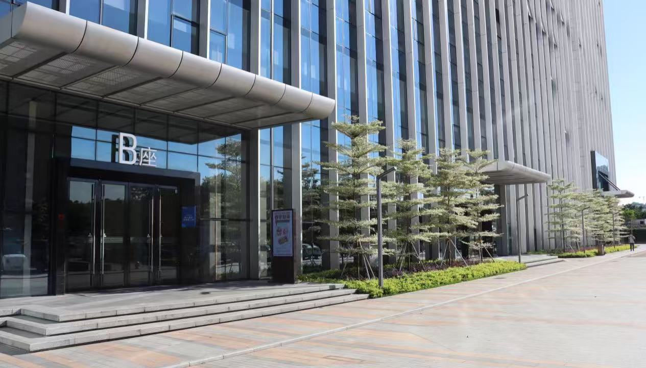 B栋大门